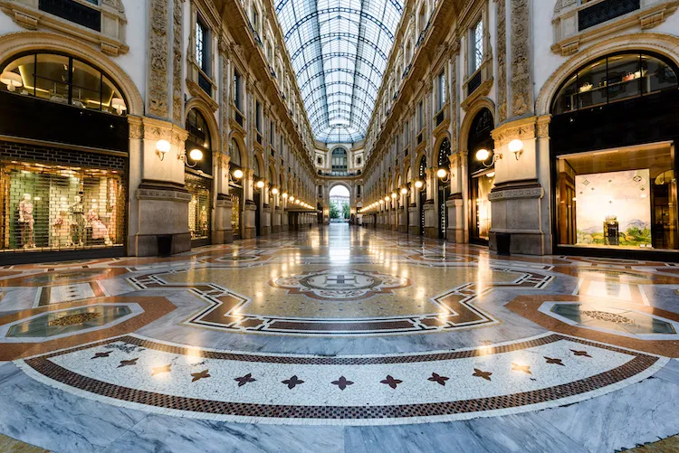 Galleria Vittorio Emanuele II - Milano tour negozi